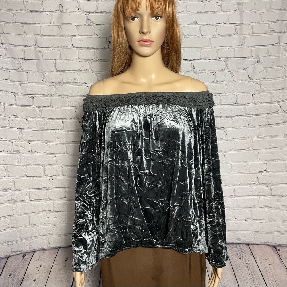 Lola & Sophia Off The Shoulder Crushed Velvet Grey Top Size M